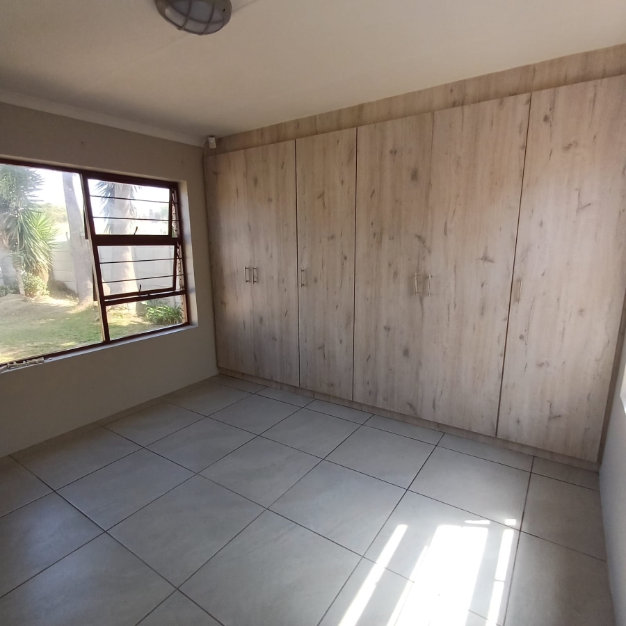 2 Bedroom Property for Sale in Wavecrest Eastern Cape